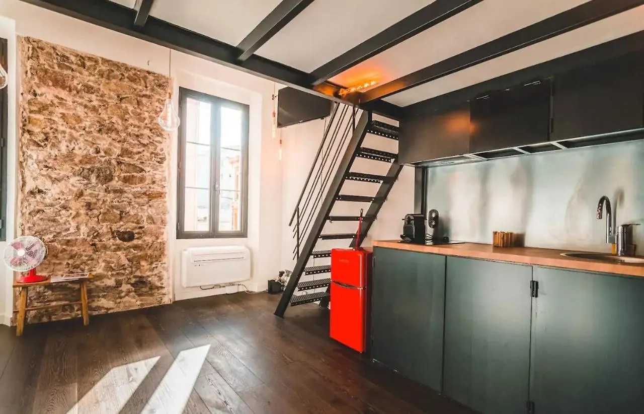 Mar1 - Studio Loft Avec Couchage En Mezzanine, Centre Ville Cannes 0*,